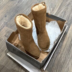 BearPaw Tan Suede Boots